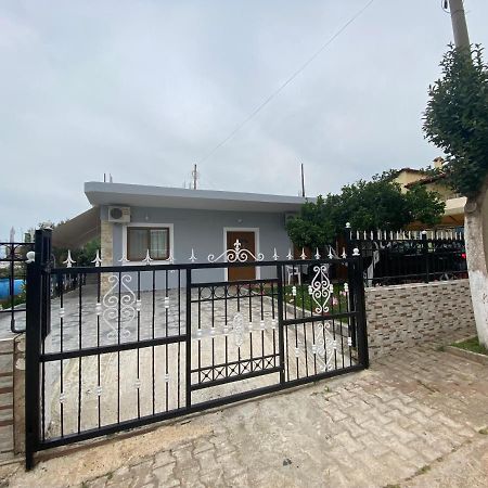 Eraldo Brahimi Apartaments Ксамил Экстерьер фото