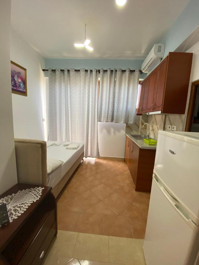 Eraldo Brahimi Apartaments Ксамил Экстерьер фото
