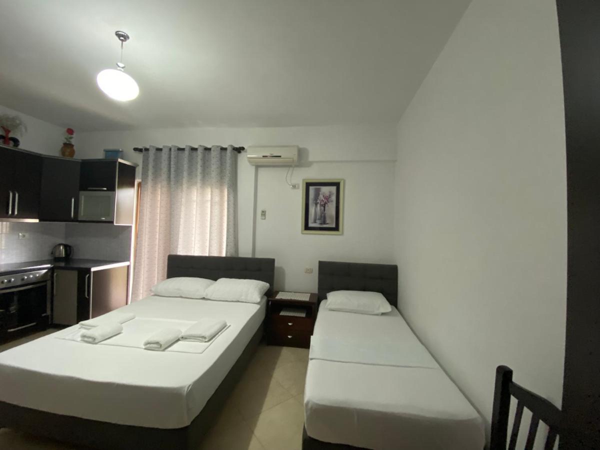 Eraldo Brahimi Apartaments Ксамил Экстерьер фото